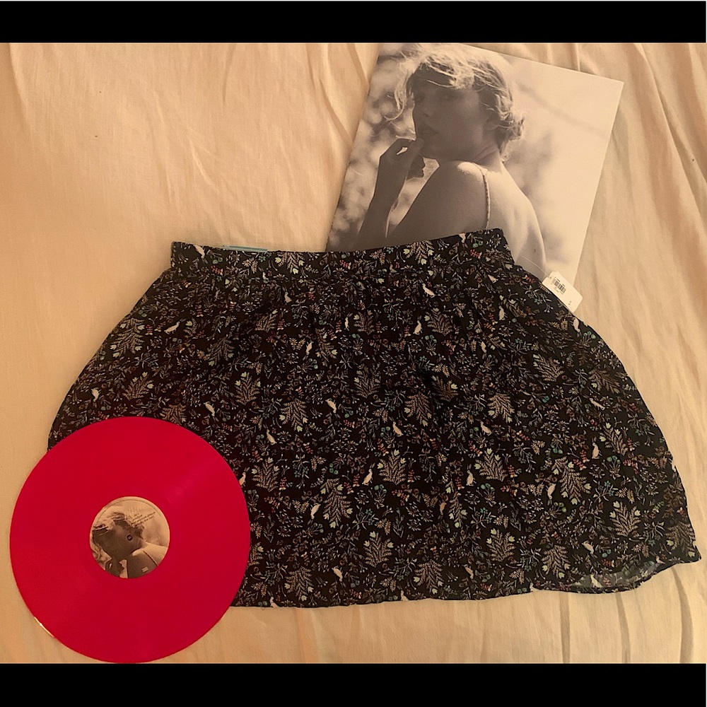 Old Navy Cottagecore Floral Bunny Print Skirt